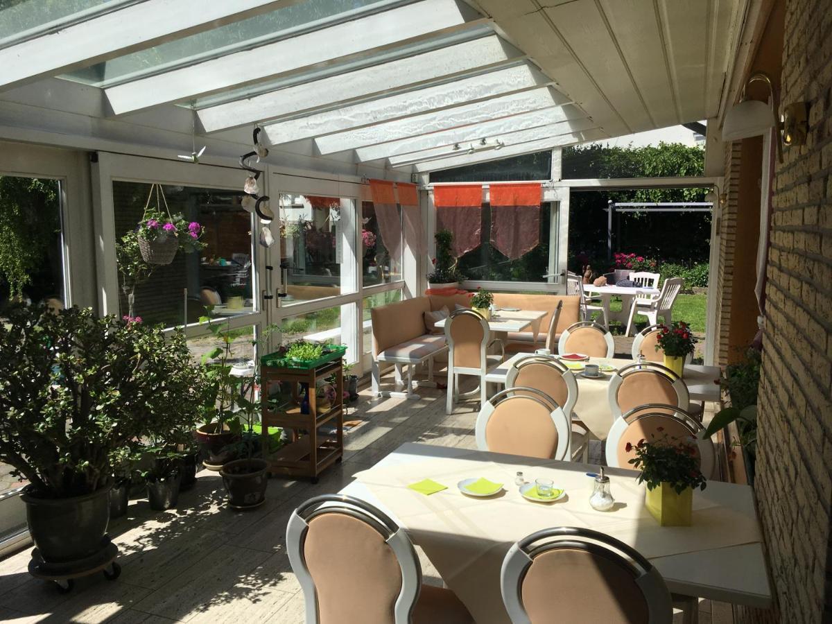 Gaestehaus Sonntag Bad Oeynhausen Esterno foto